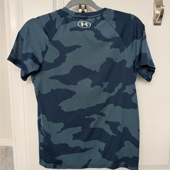 Under Armour Boy’s Blue Camo Tee - Picture 2 of 2